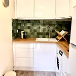 Apartment Centre 28m2 Avec Jardin Parking Prive Sanary-sur-Mer