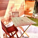 Centre 28m2 Avec Jardin Parking Prive