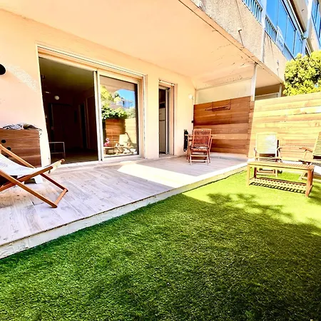 Apartment Centre 28m2 Avec Jardin Parking Prive Sanary-sur-Mer