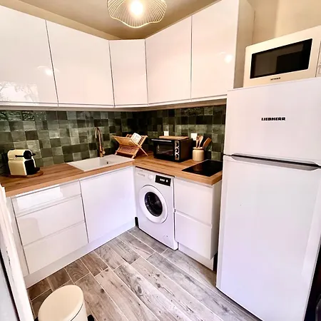 Centre 28m2 Avec Jardin Parking Prive