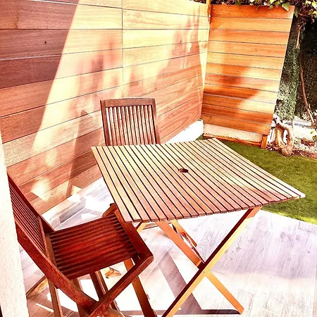 Centre 28m2 Avec Jardin Parking Prive