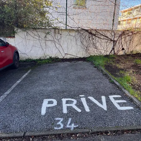 Centre 28m2 Avec Jardin Parking Prive * Sanary-sur-Mer